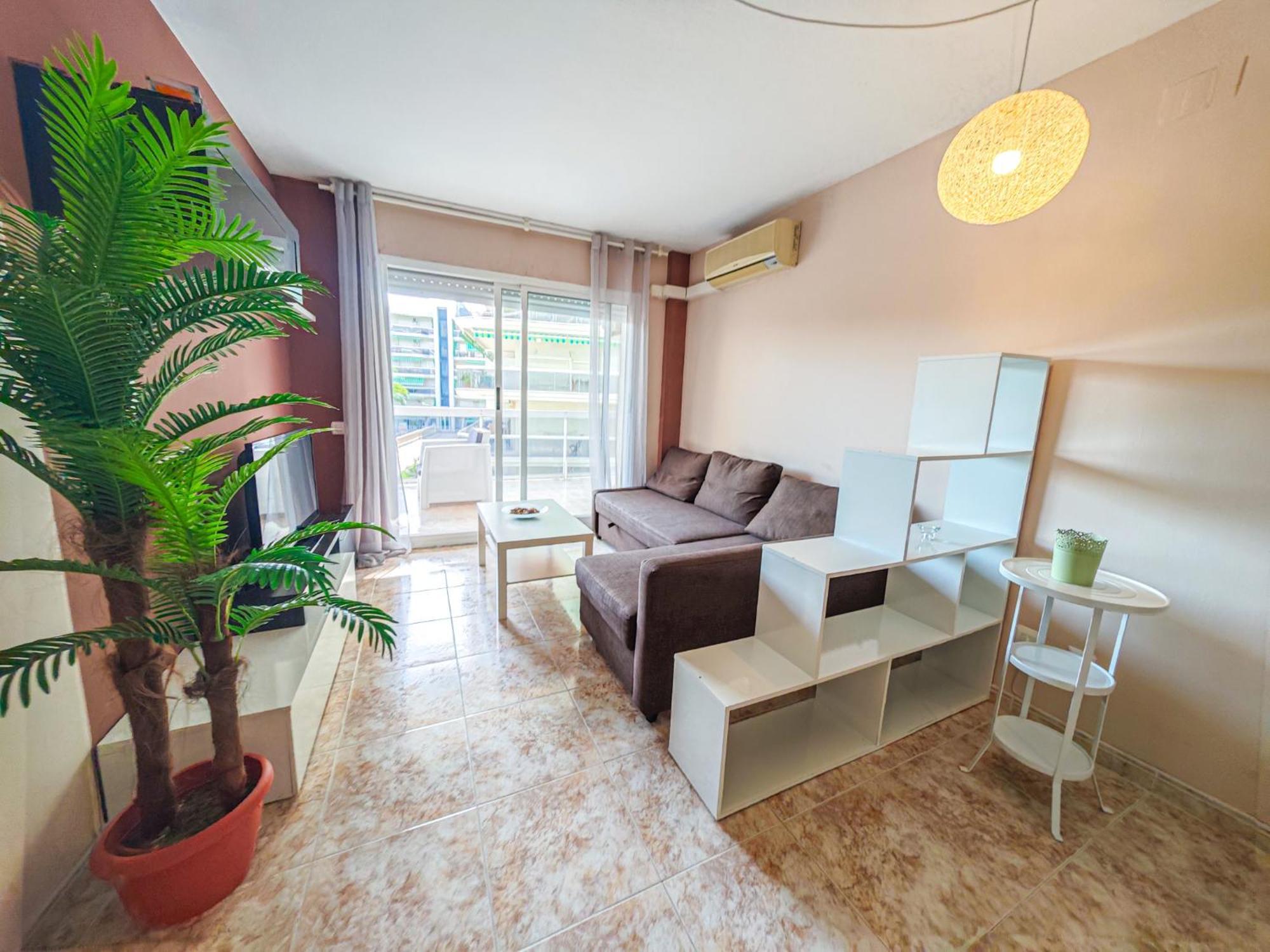 Litoral Costa Dorada - Living Park Only Families
