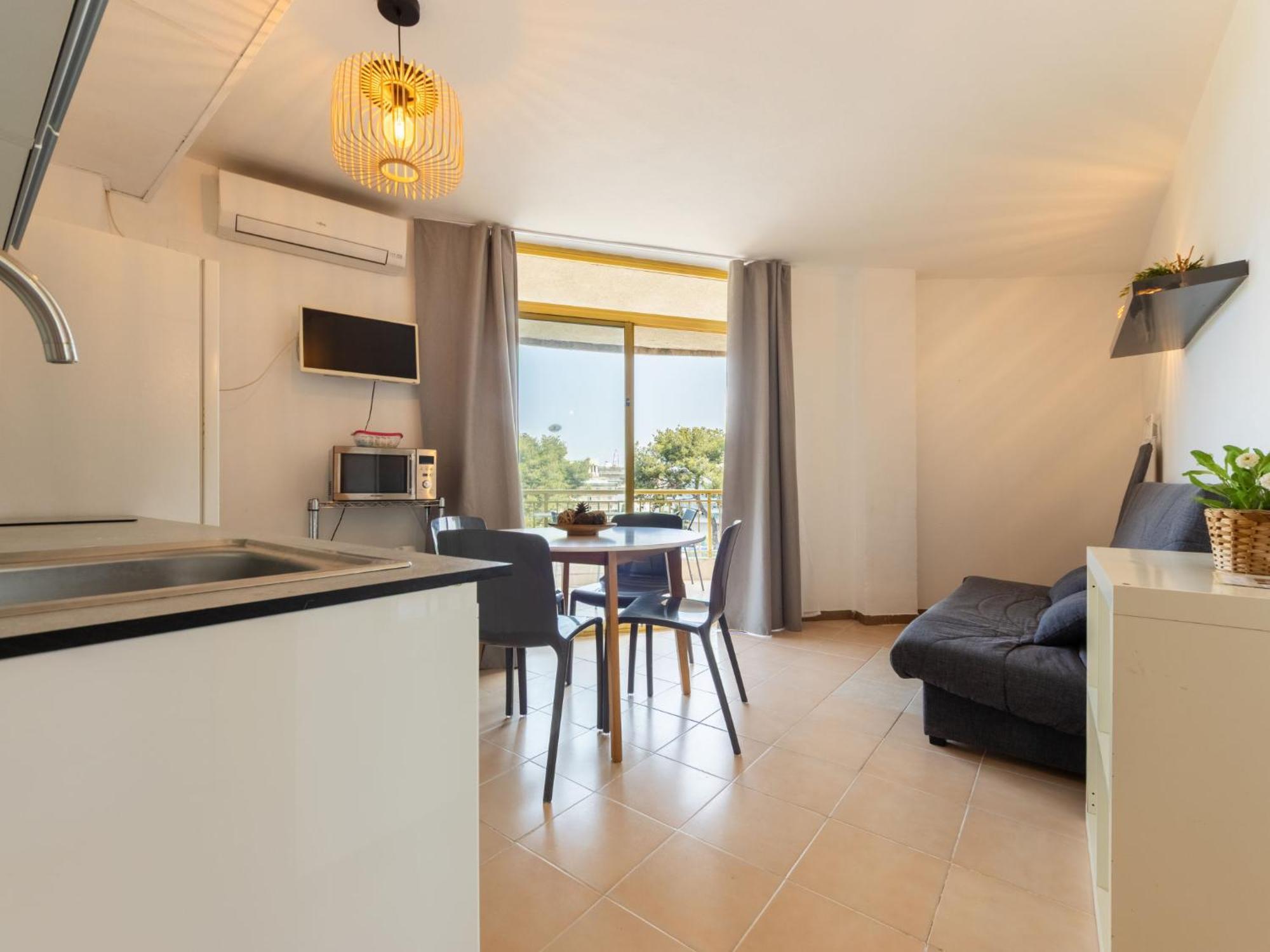 Apartamento Catalunya 92-10 By Interhome Salou