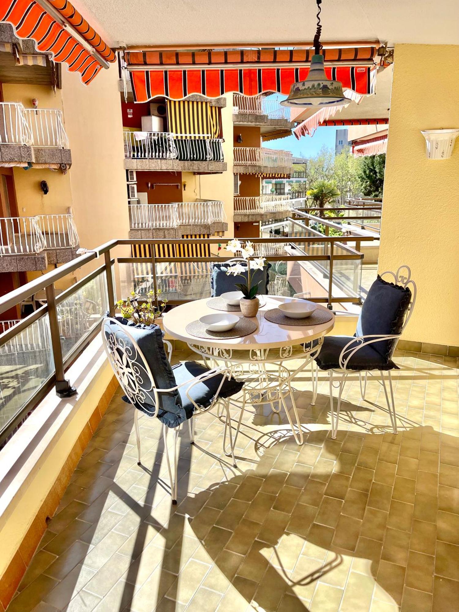 Cibeles Junto Playa Y Climatizado Apartamento Salou
