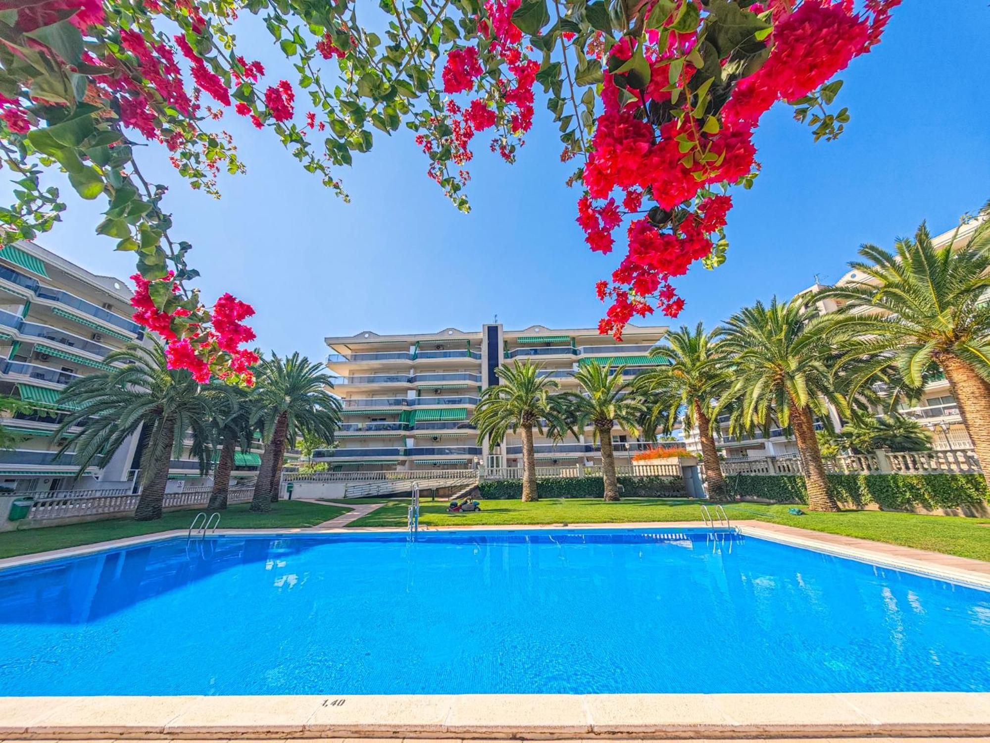 Litoral Costa Dorada - Living Park Only Families *