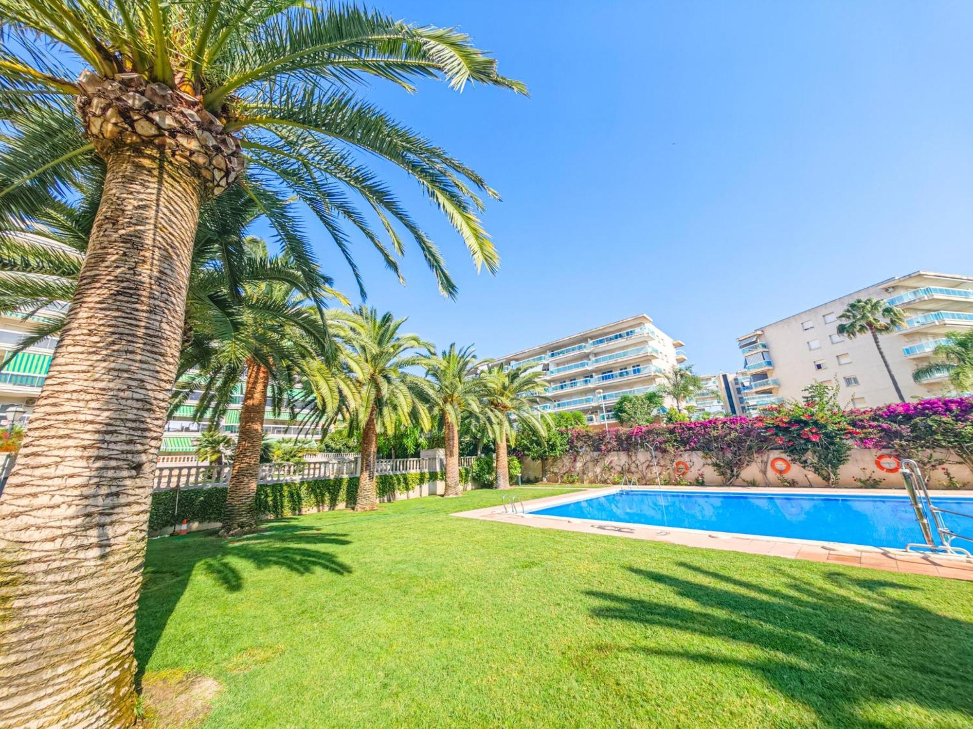 Litoral Costa Dorada - Living Park Only Families