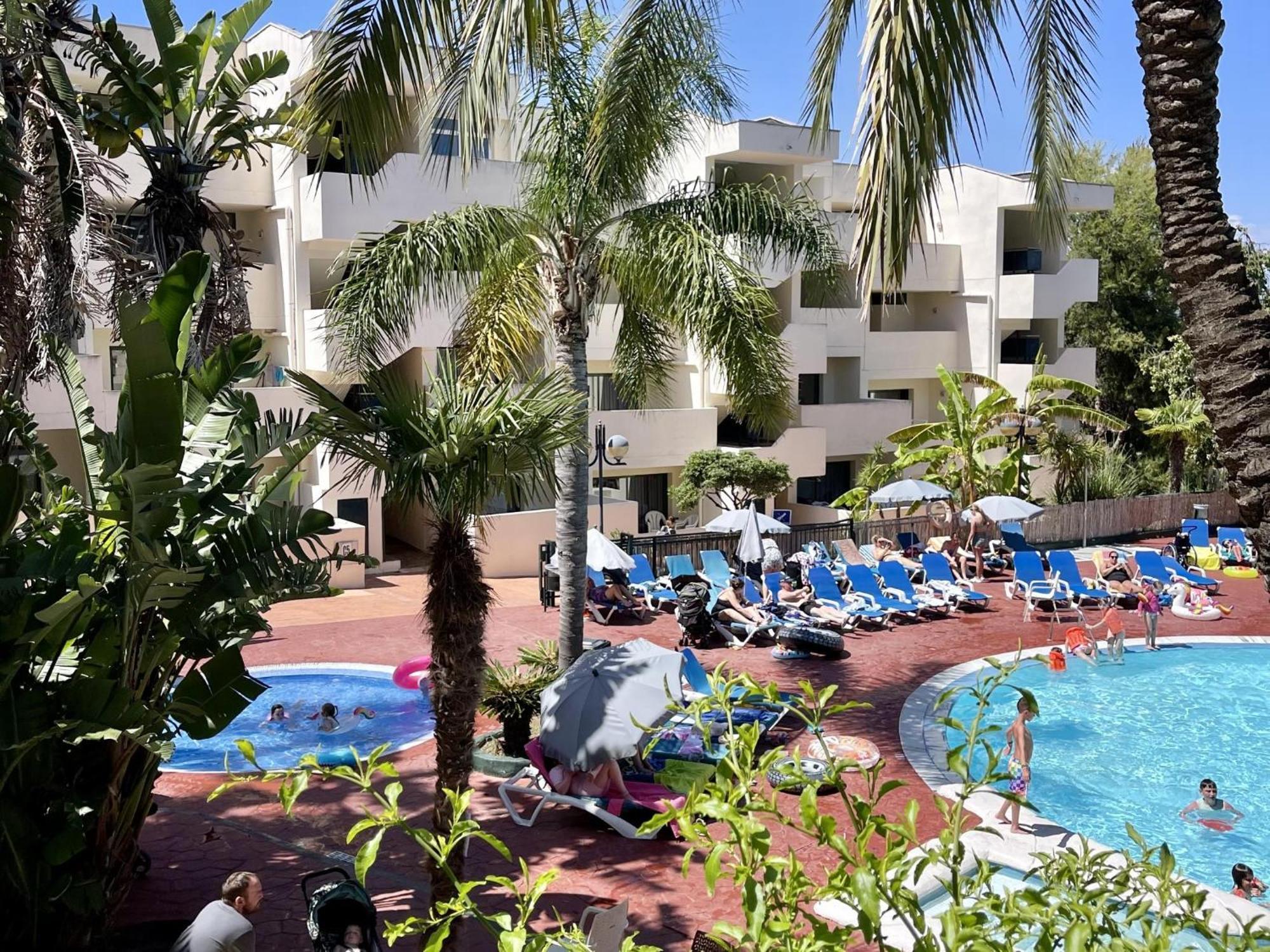 Festival Village 2 Y Piscinas Apartment
