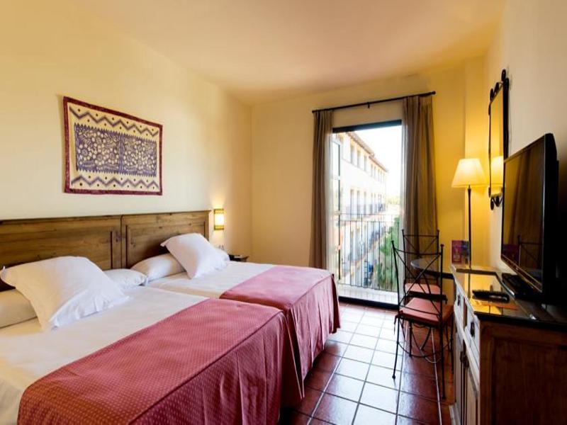 Hotel Portaventura El Paso - Includes Unlimited Access To Portaventura Park & 1 Access To Ferrari Land Salou