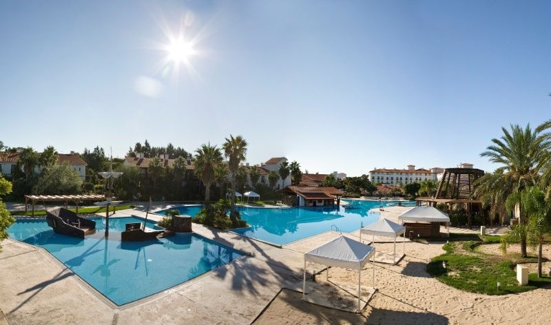 Portaventura El Paso - Includes Unlimited Access To Portaventura Park & 1 Access To Ferrari Land 4* Salou