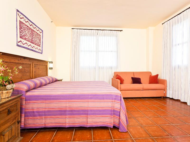 Portaventura El Paso: Theme Park Access Included Hotel