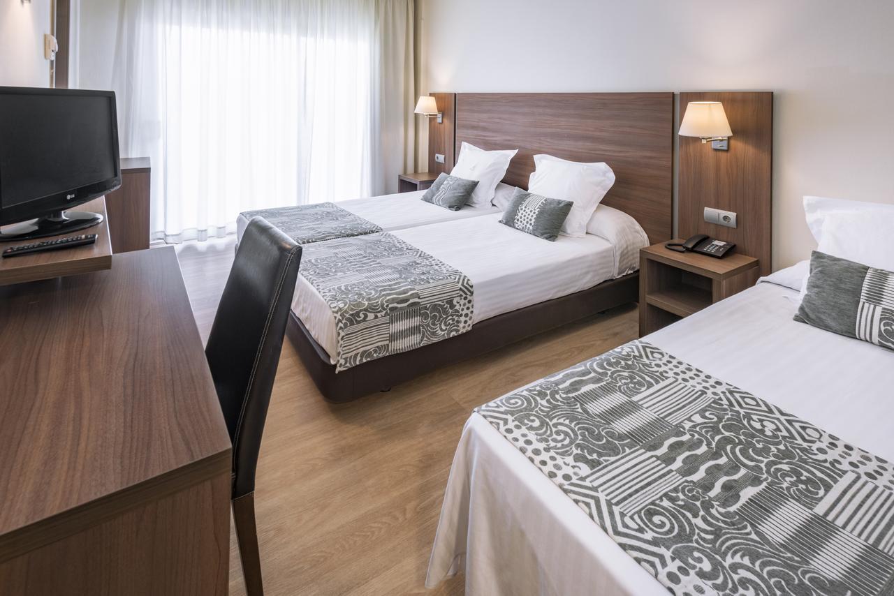 Acqua Hotel 4*