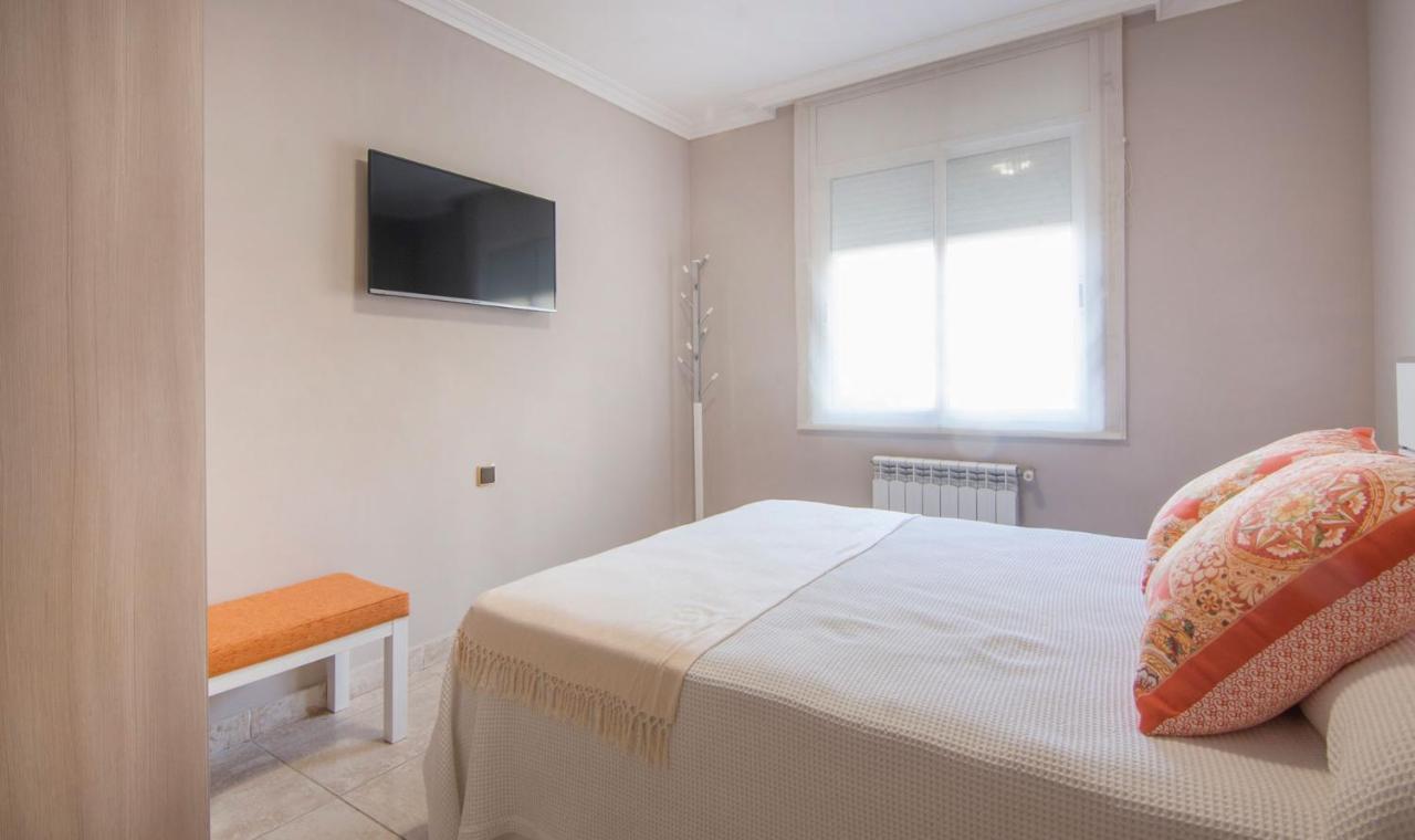 Villa Tarracohomes, Cala Crancs Con Piscina Privada Y Mesa De Billar