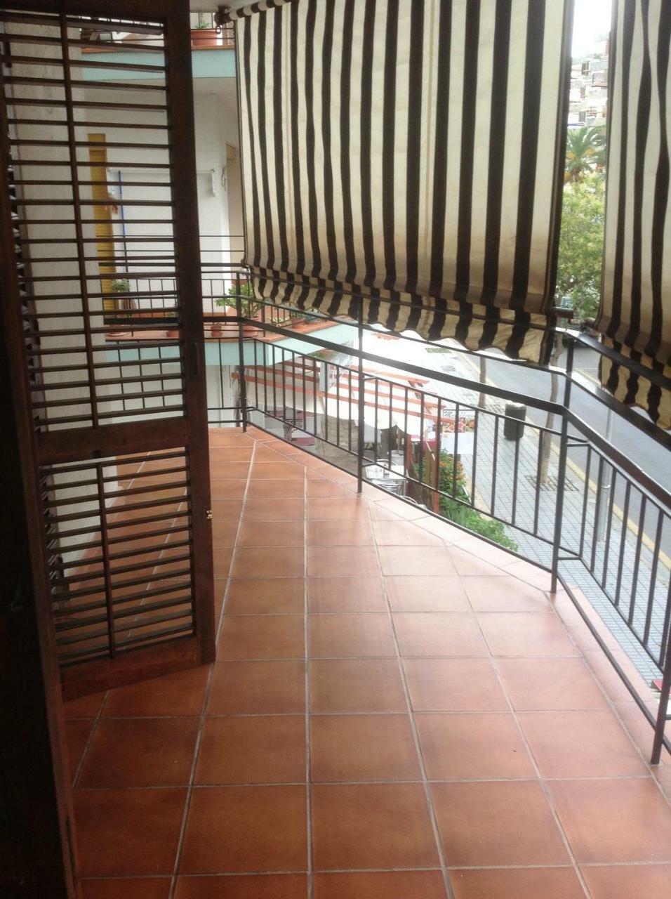 Apartment Apartment Carrer De Rodriguez Pomatta *