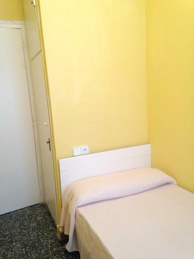Apartment Carrer De Rodriguez Pomatta Apartment *