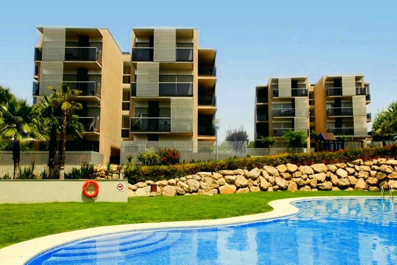 Rentalmar Families Paradise Village Apartment
