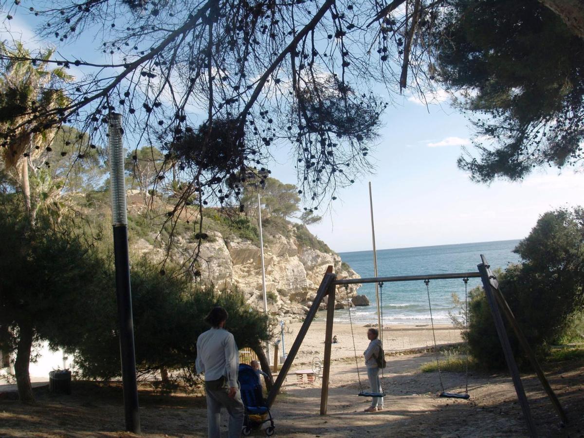 With Direct Access To The Sea Salou