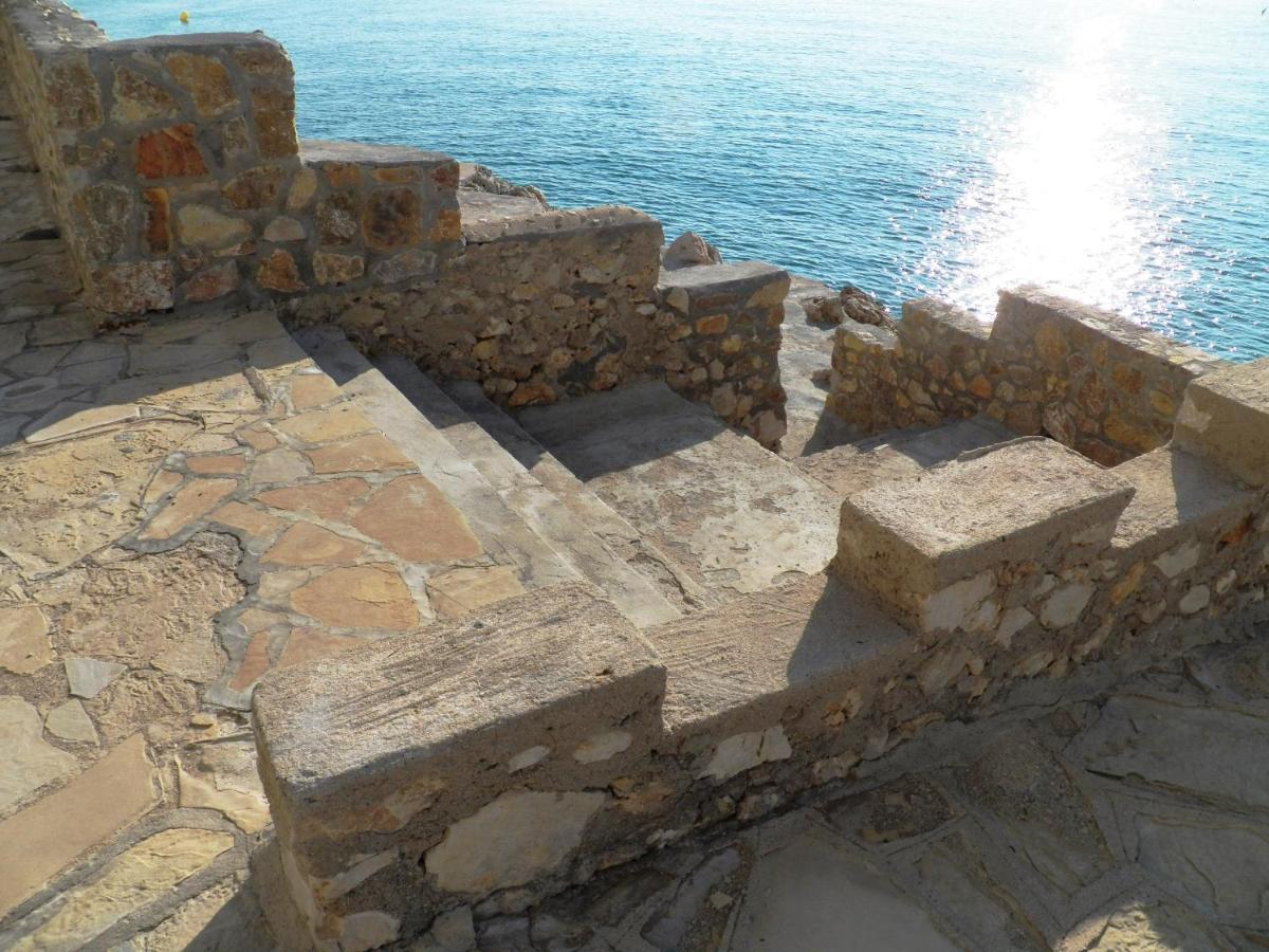 Apartment With Direct Access To The Sea *