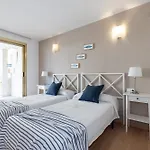 Uhc Novelty Apartments