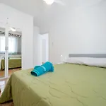 Hauzify I Apartament Miravet