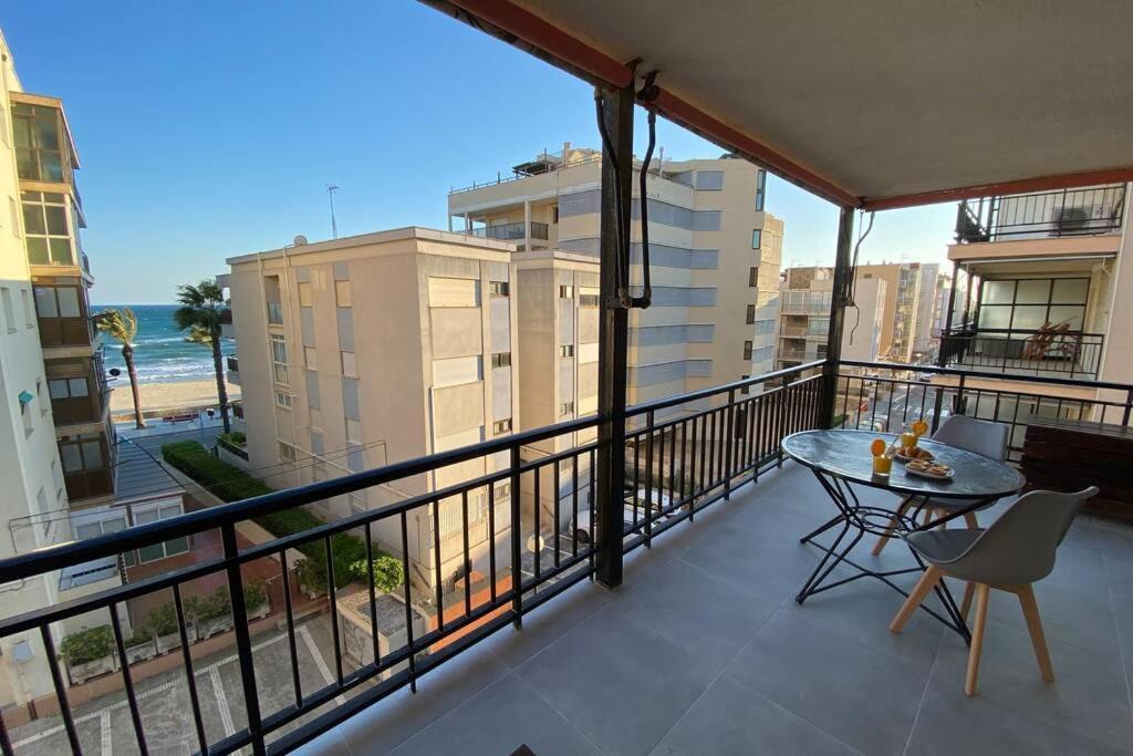 Amplio Apartamento Seaview Apartment *