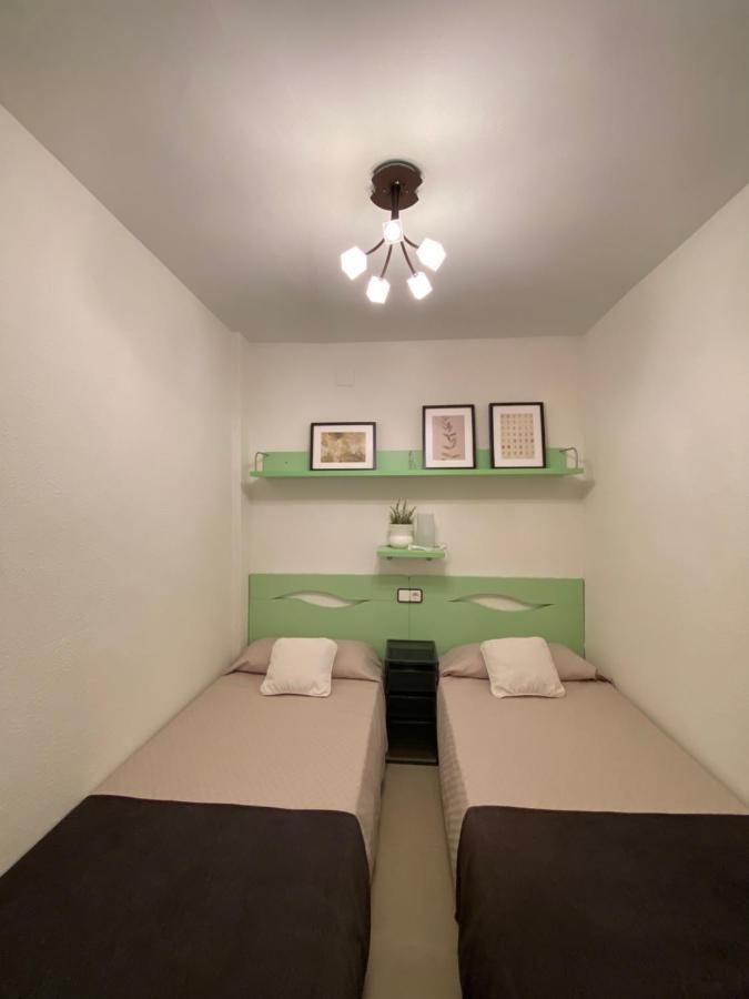 Apartment Con Piscina En 1ª Linea De Playa En