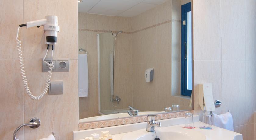 Ponient Piramide By Portaventura World 4* Salou