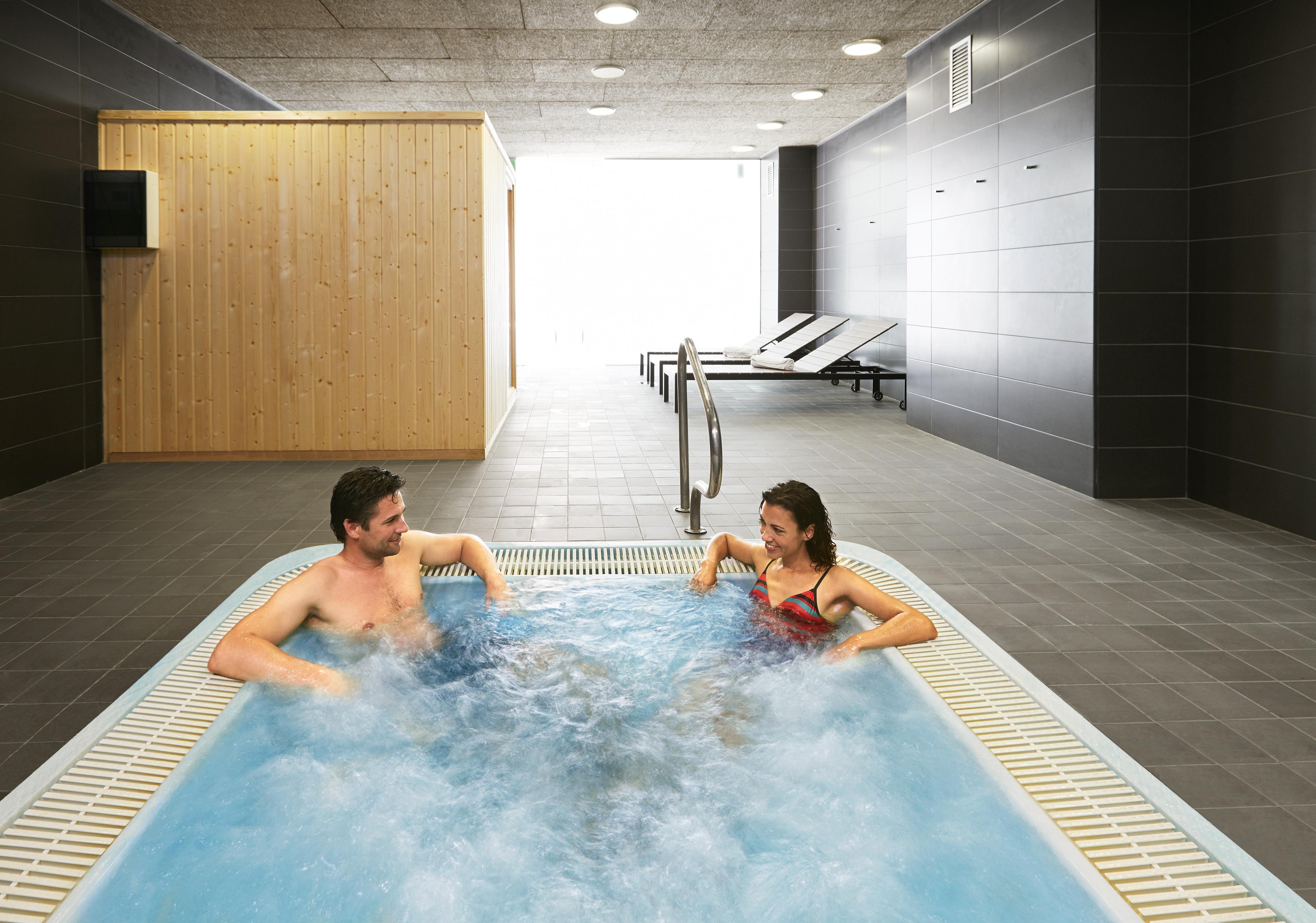 Hotel Portaventura Caribe: Unlimited Park Access & Ferrari Land Entry Salou