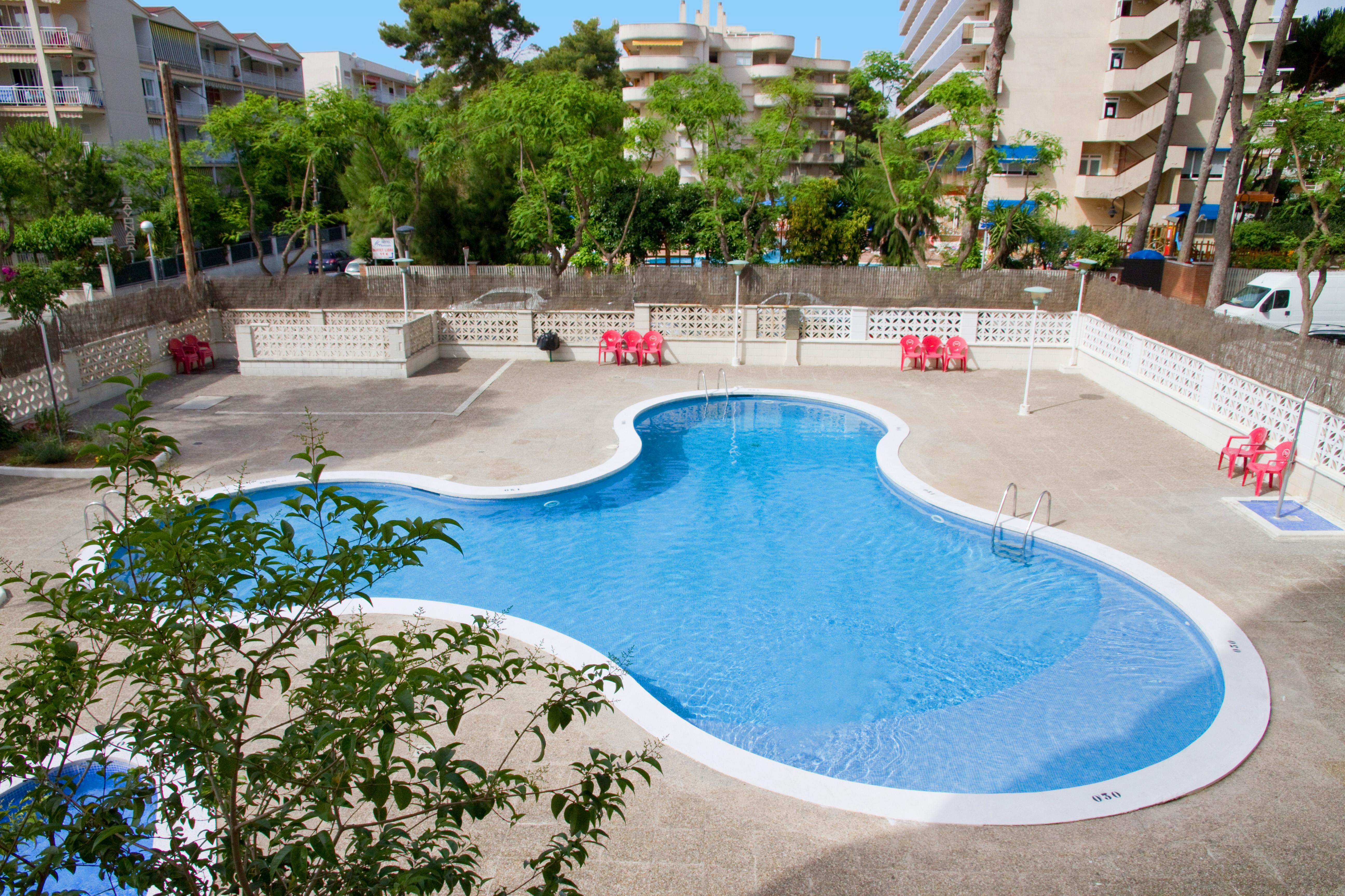 Rentalmar Arquus I Ii Iii Iv V Park Apartment Salou