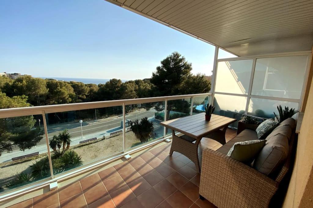 Peaceful With Sea View And Parking In Cap Appartement Salou