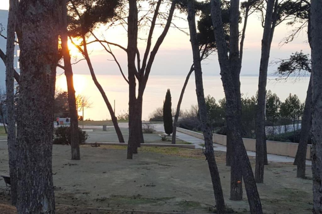 In Salou. Beach Relax Hutt-033474-91