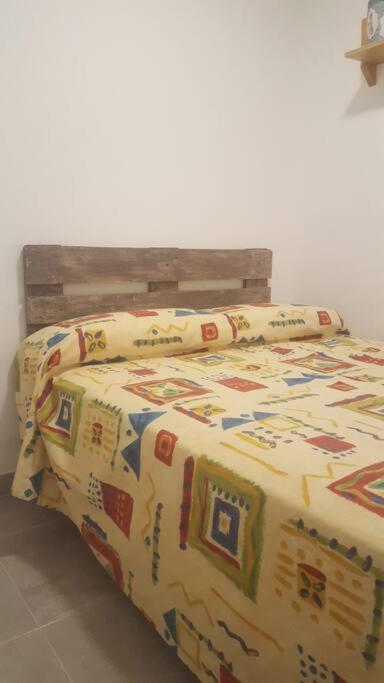 In Salou. Beach Relax Hutt-033474-91 Apartment