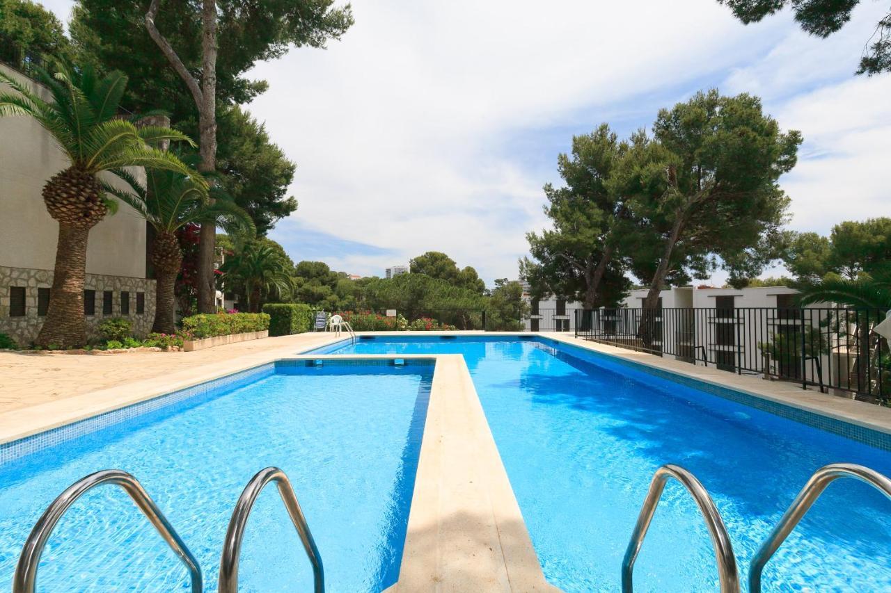 Uhc Reus Family Complex Apartment