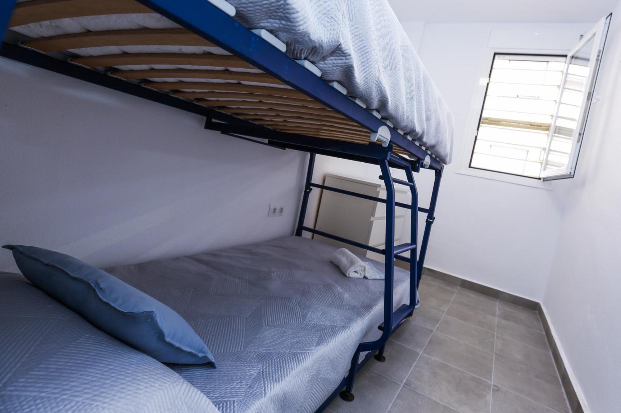 New Valencia I Planet Costa Dorada Apartment *
