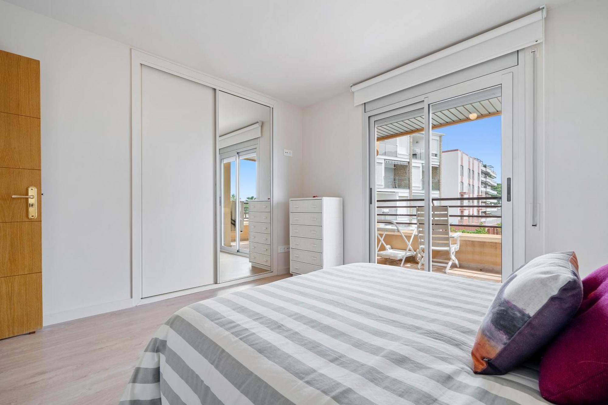 Luxury With Sea View And Parking * Salou