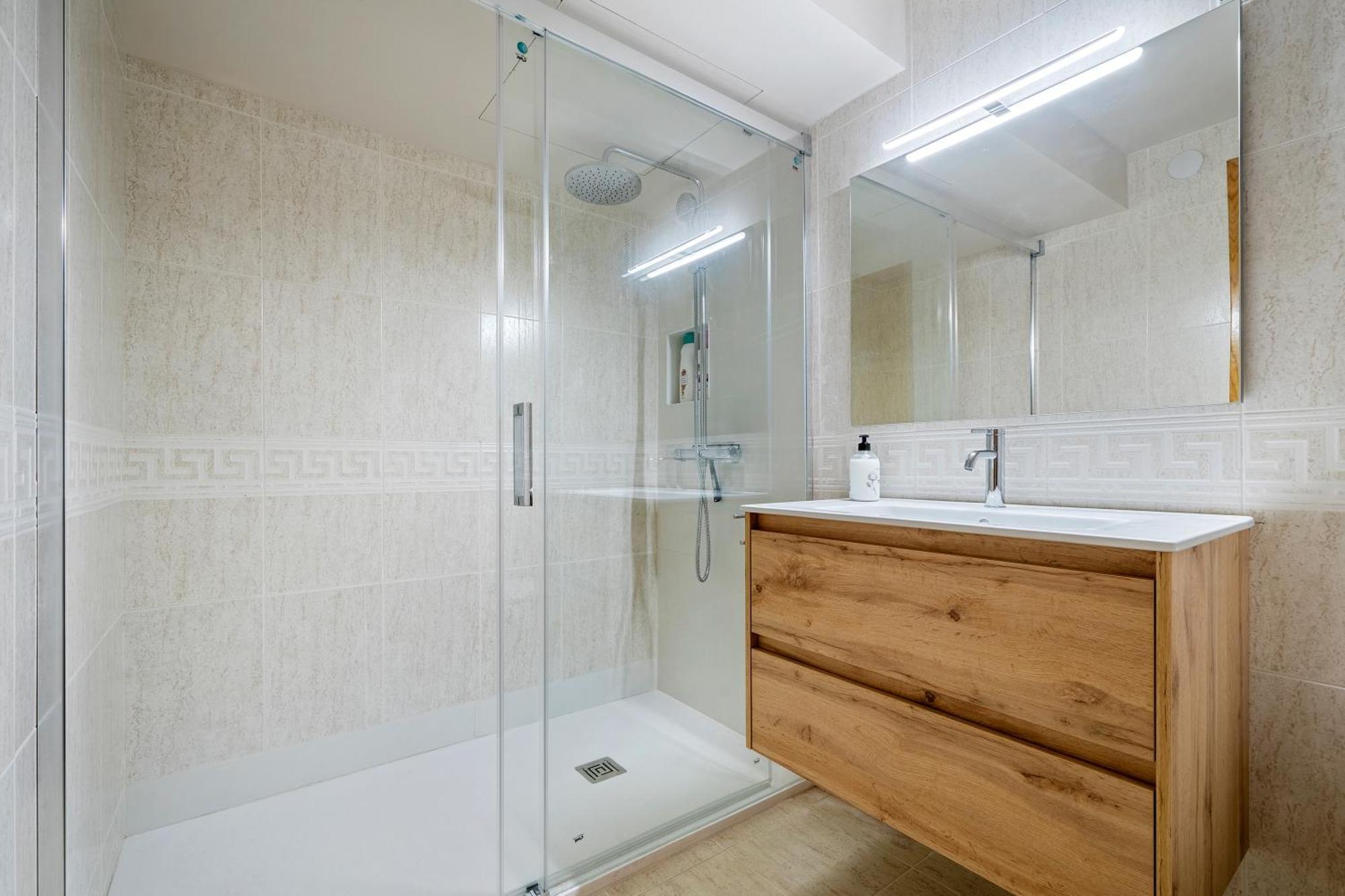 Apartment Luxury With Sea View And Parking Salou
