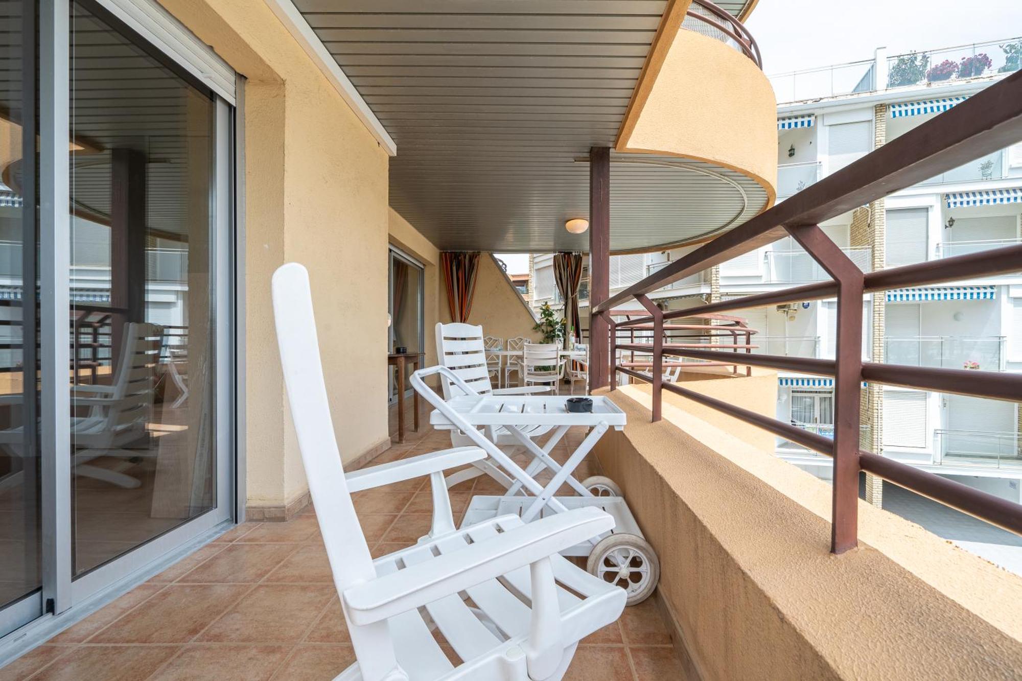 Luxury With Sea View And Parking Salou