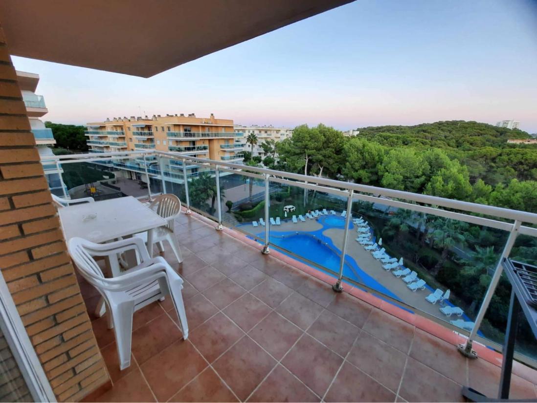 Enjoy The Swimming Pool And Relax In Cap Apartment Salou