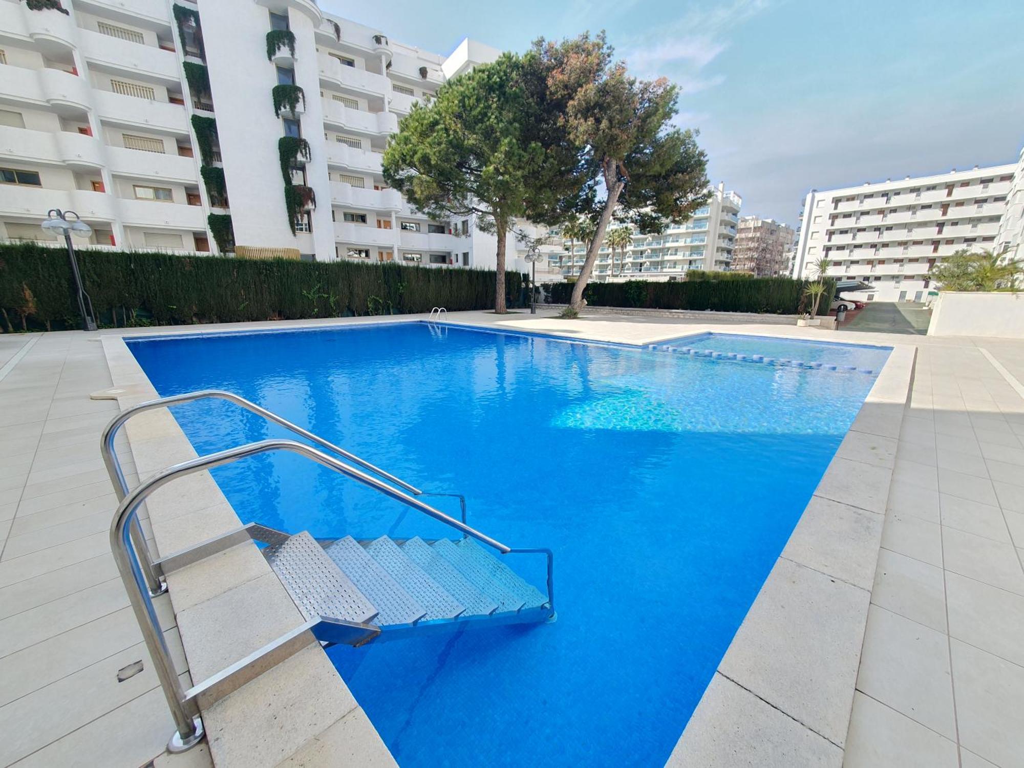 Apartamento Salou,carrer De París, Playa Centro. Piscina. Salou