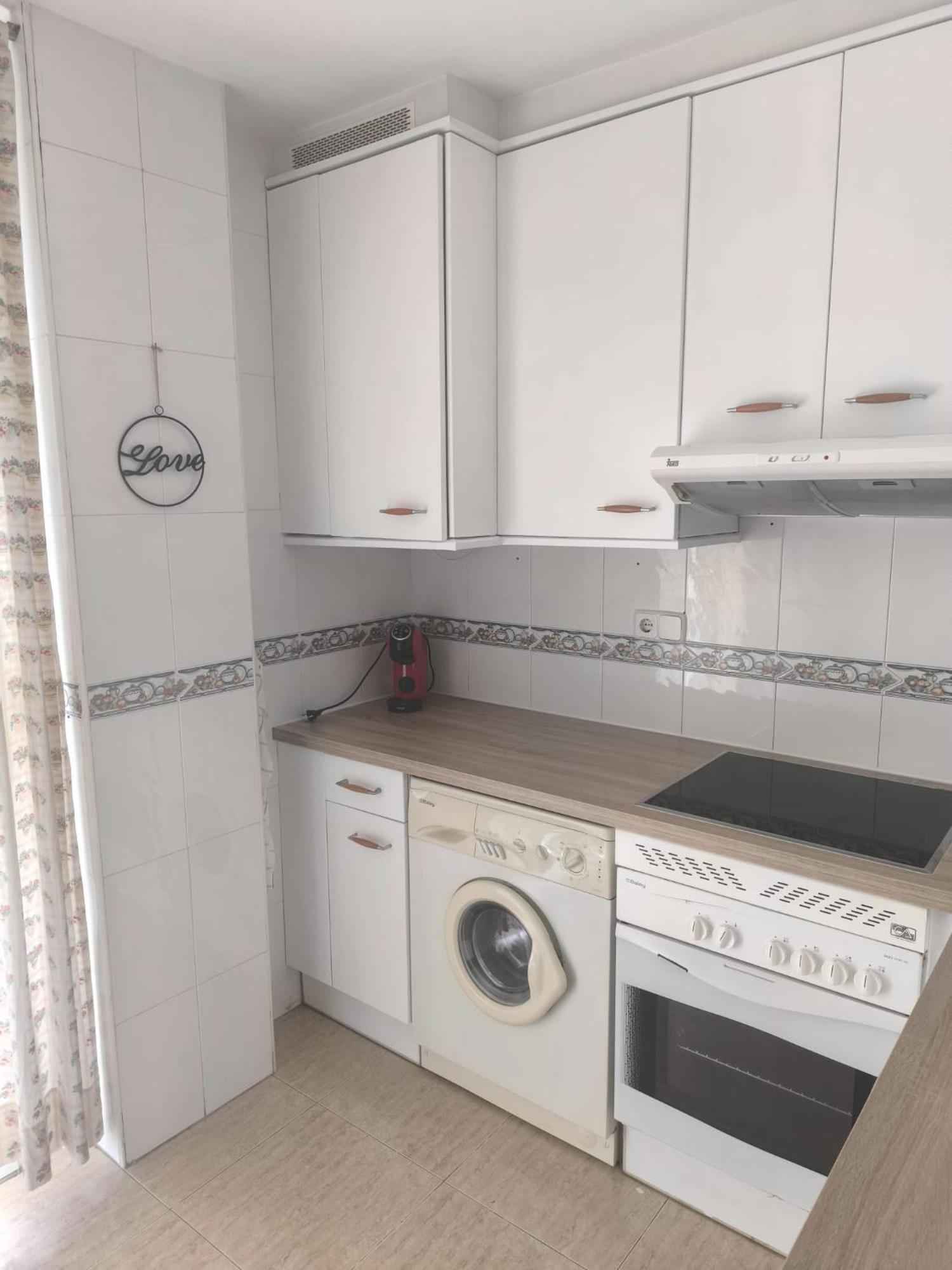 En El Centro De Salou, Playa , Padel , Tenis Y Piscina, Complejo Larimar Apartment *