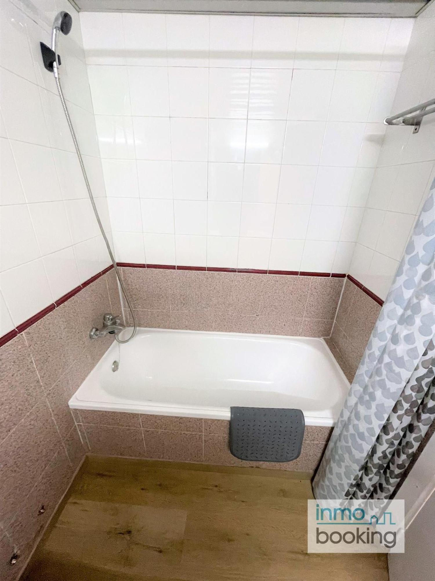 Cannes Salou, Piscina Y Centrico Apartamento *