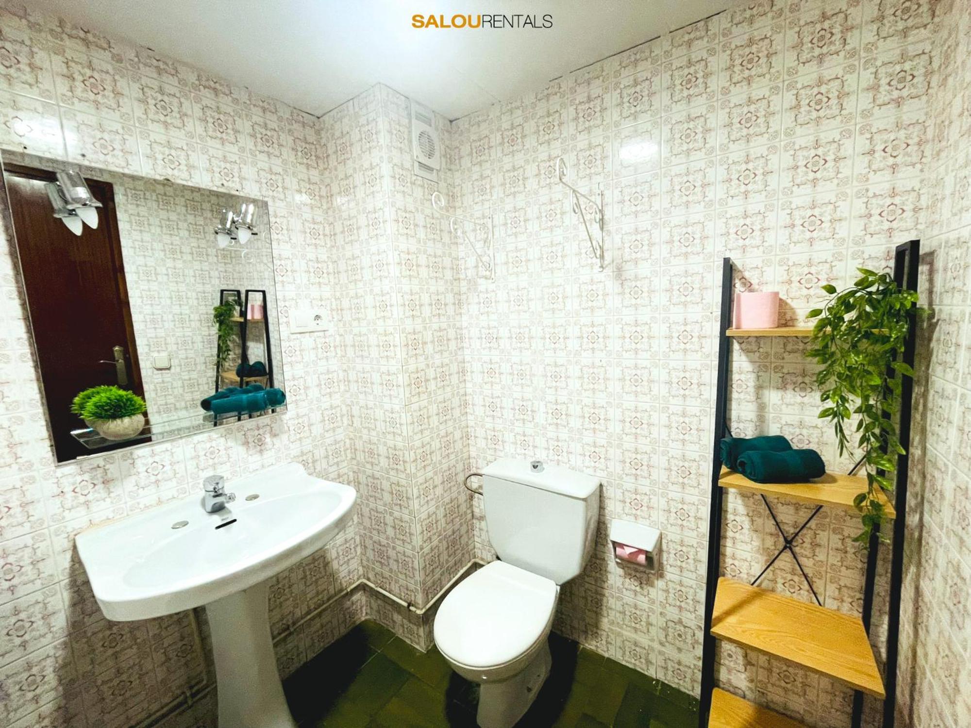 Seaview Retreat - Centre Apartment Salou