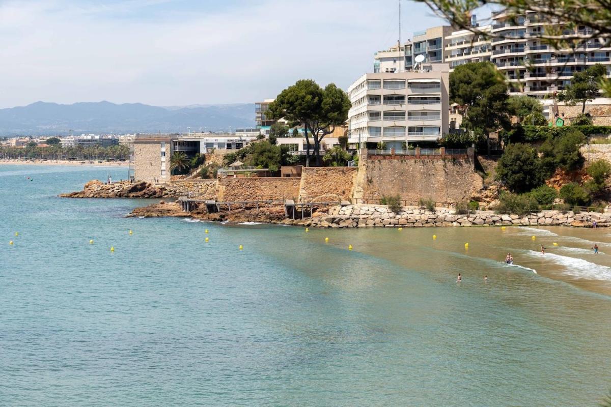 Salou-modern-pool-5'playa-2room-portavntura-ac13