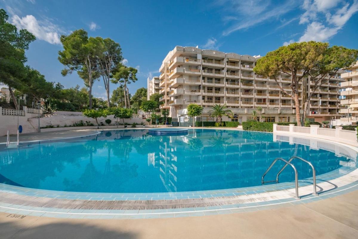Salou-modern-pool-5'playa-2room-portavntura-ac13 * Salou
