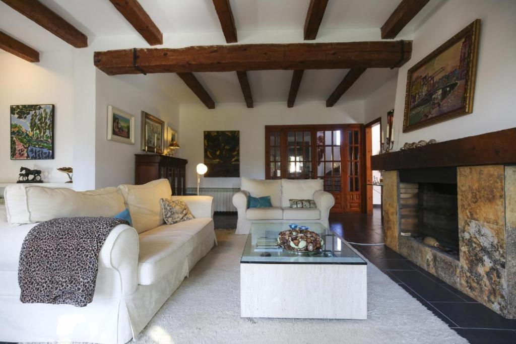 Dea - Away From - Families Only Villa *