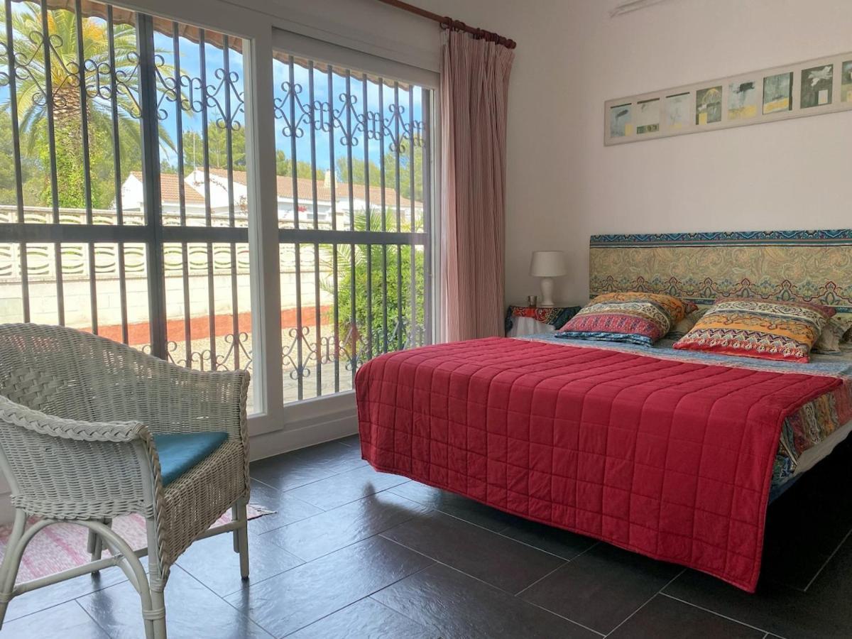 Dea - Away From - Families Only Villa