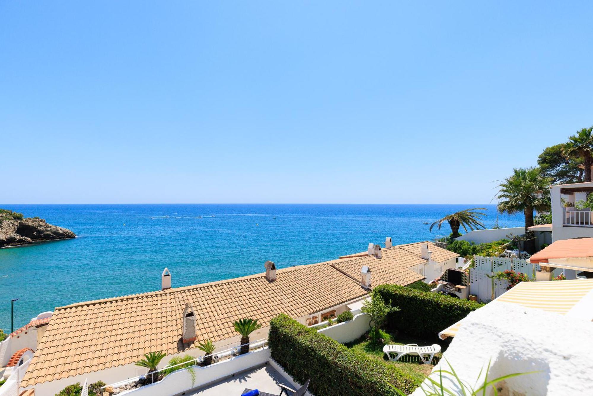 Uhc Casasblancas Family Complex Salou