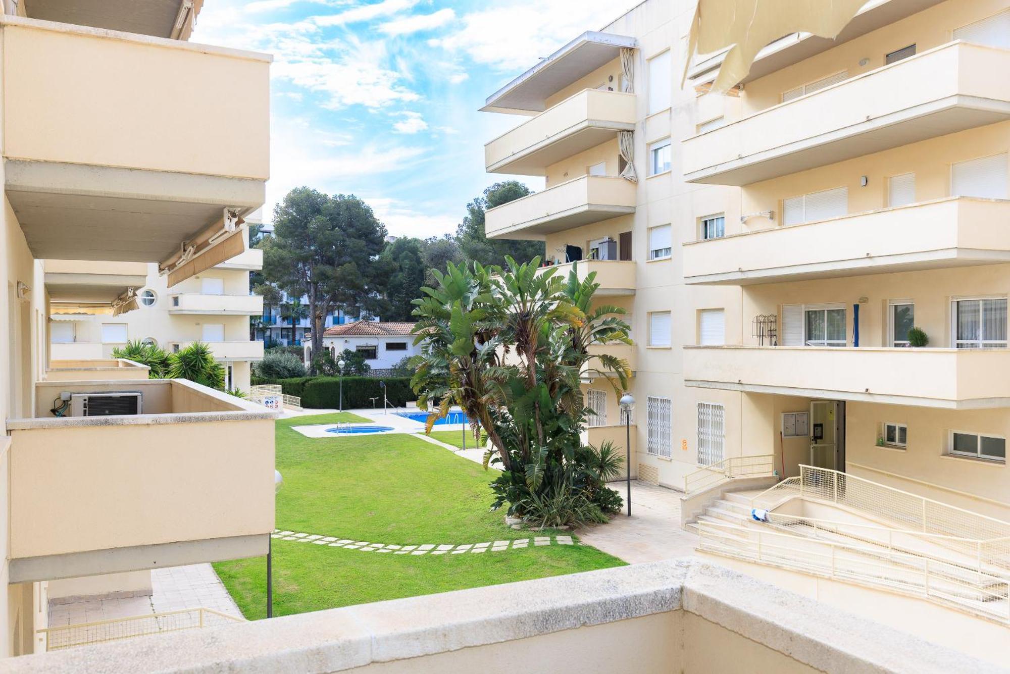 Uhc Aqua Family Complex Apartment