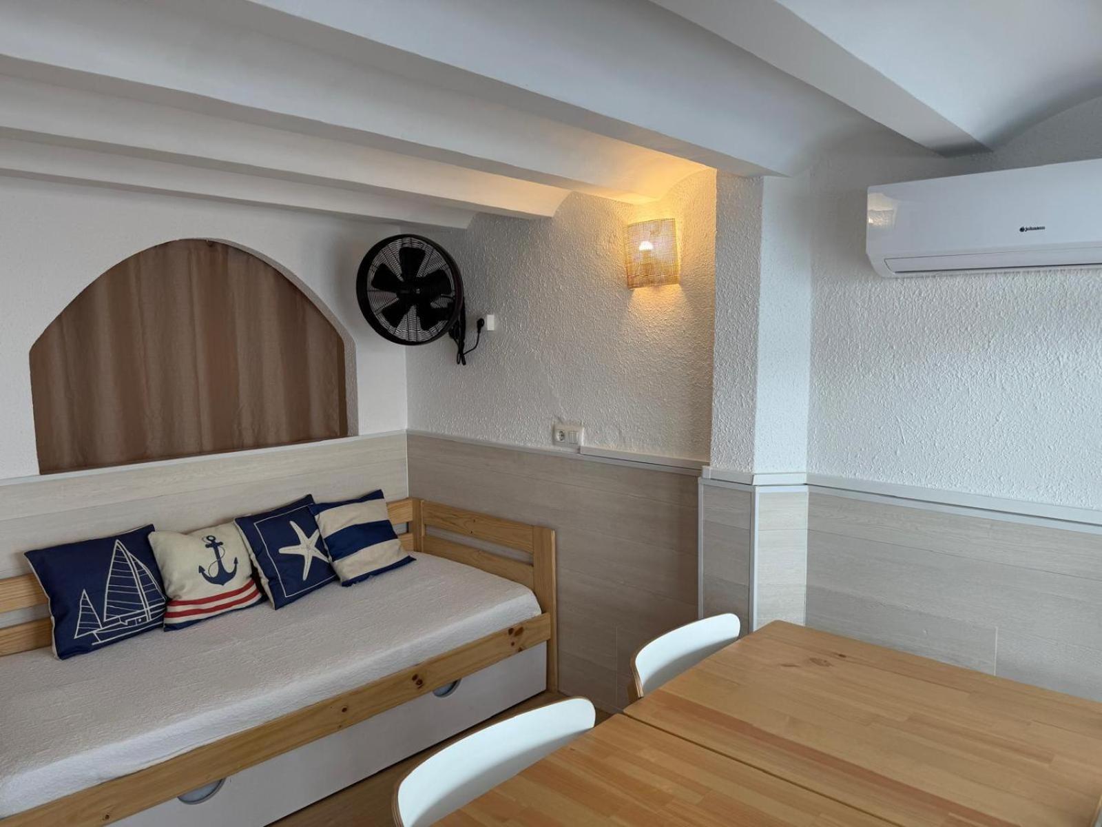 Corcega Palmyra Apartment