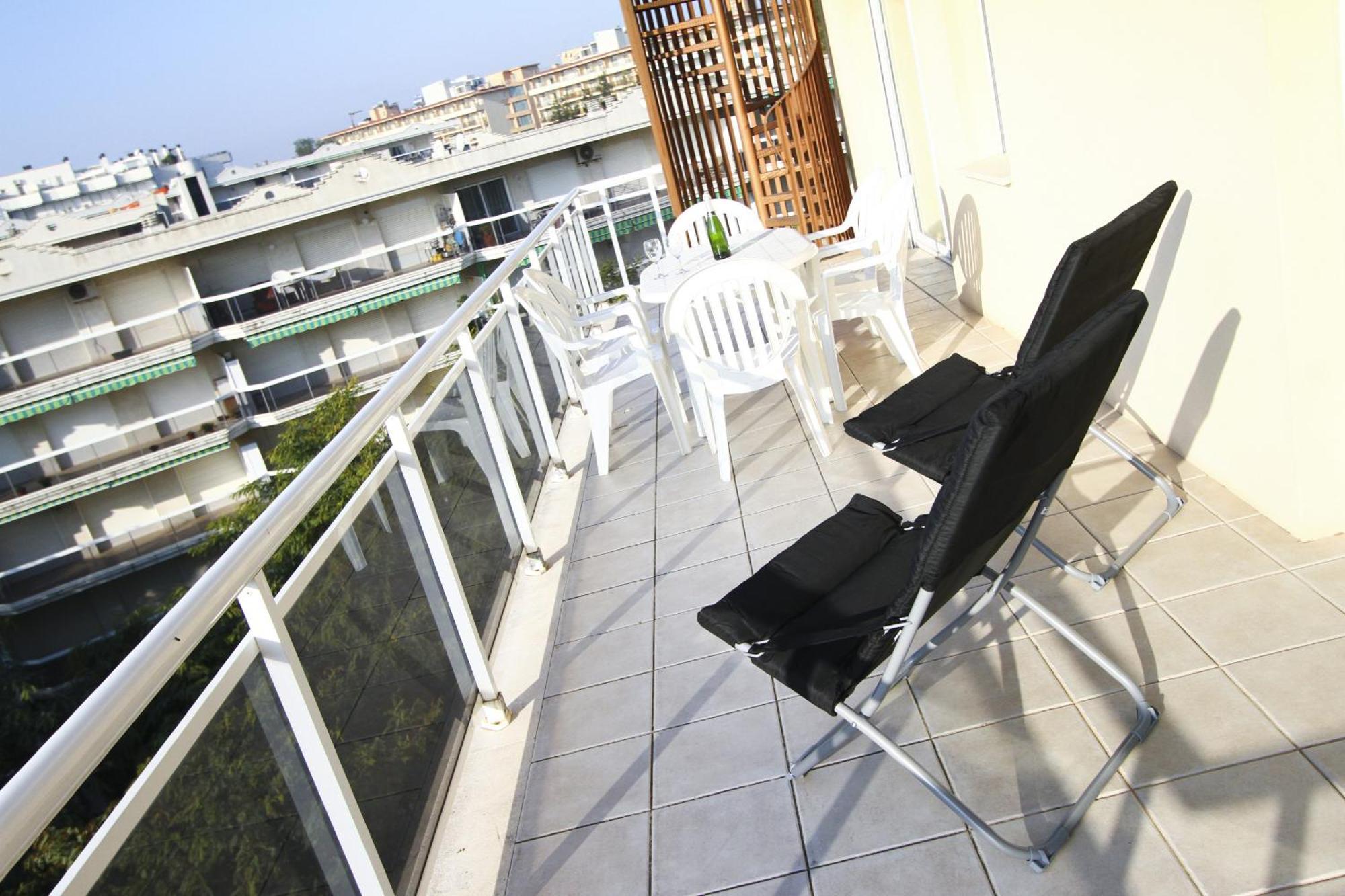 Ventura Park 1 Apartment *