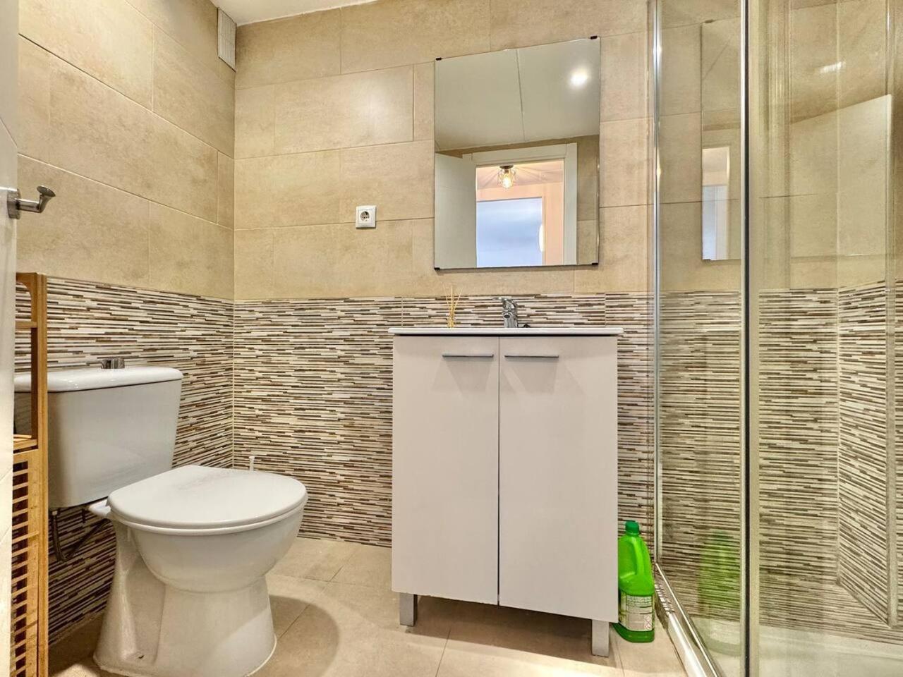 Cozy Flat With Wifi And Pool 5 Min To