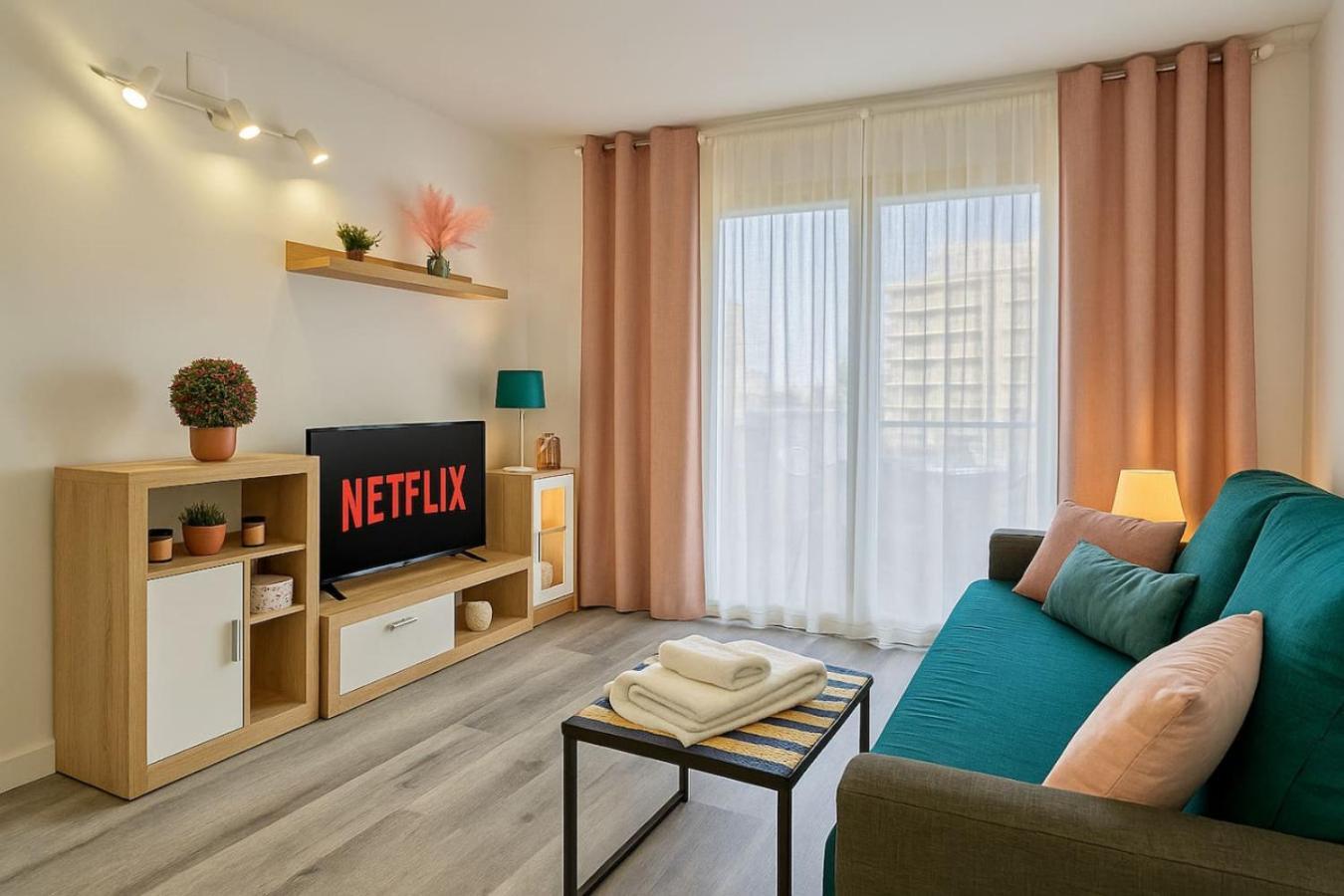 Cozy Flat With Wifi And Pool 5 Min To Apartamento *
