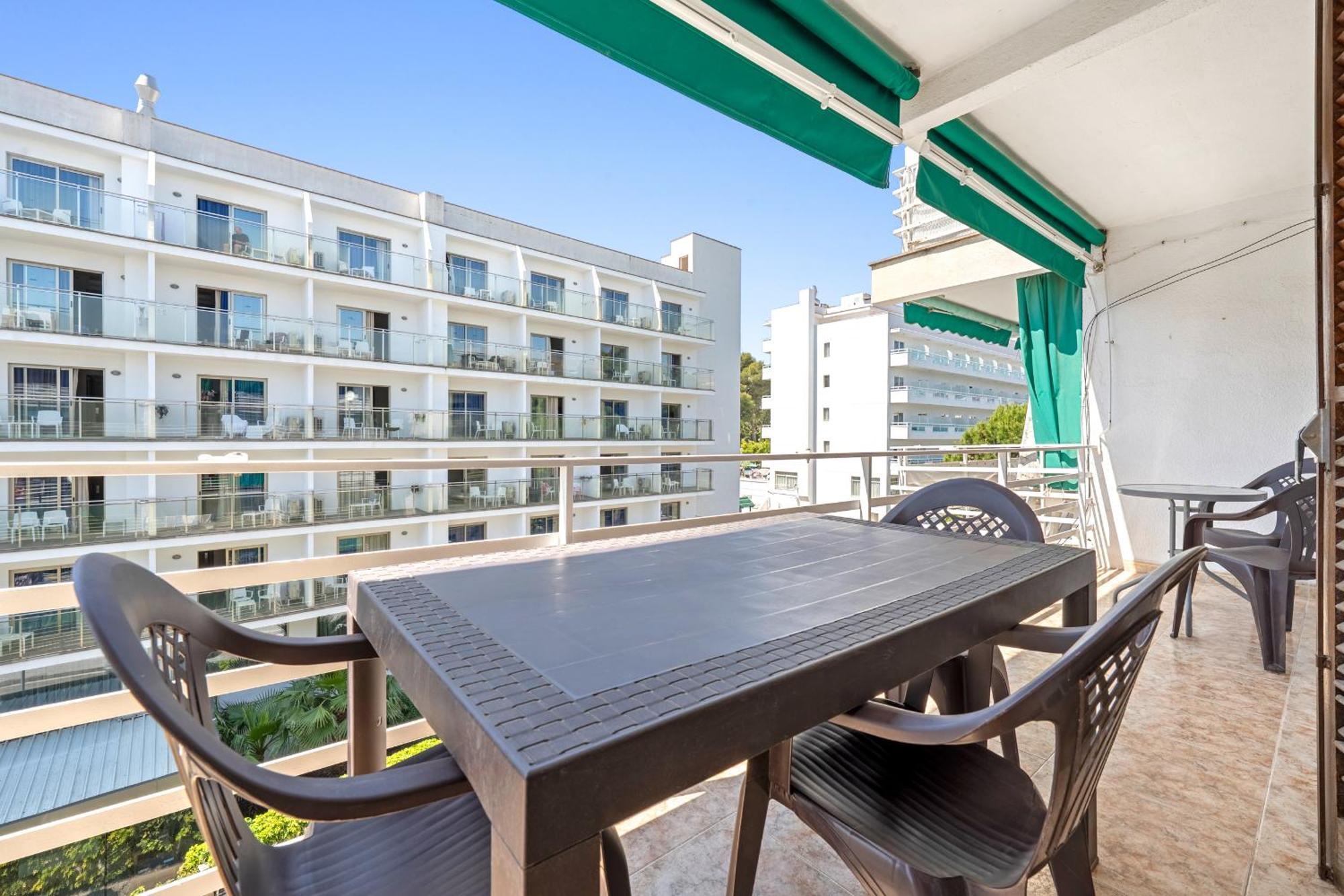 Hauzify I Miravet * Salou