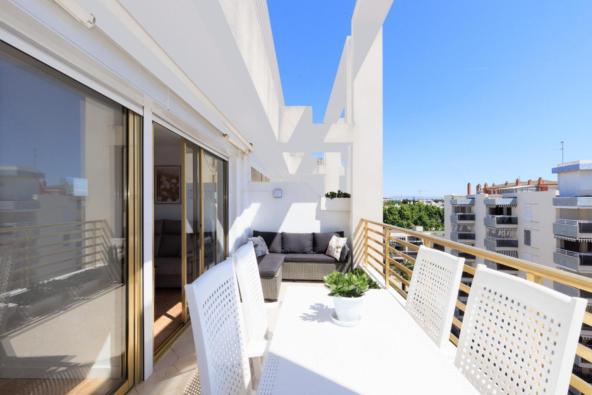 Prime Location Penthouse With Stunning Sea Views * Salou