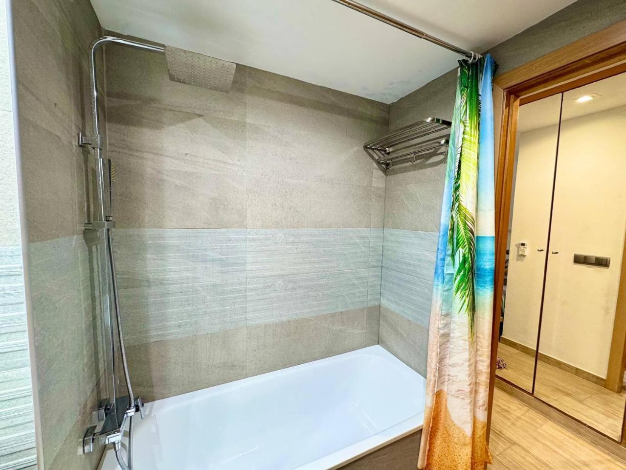 Apartsalou Inter *