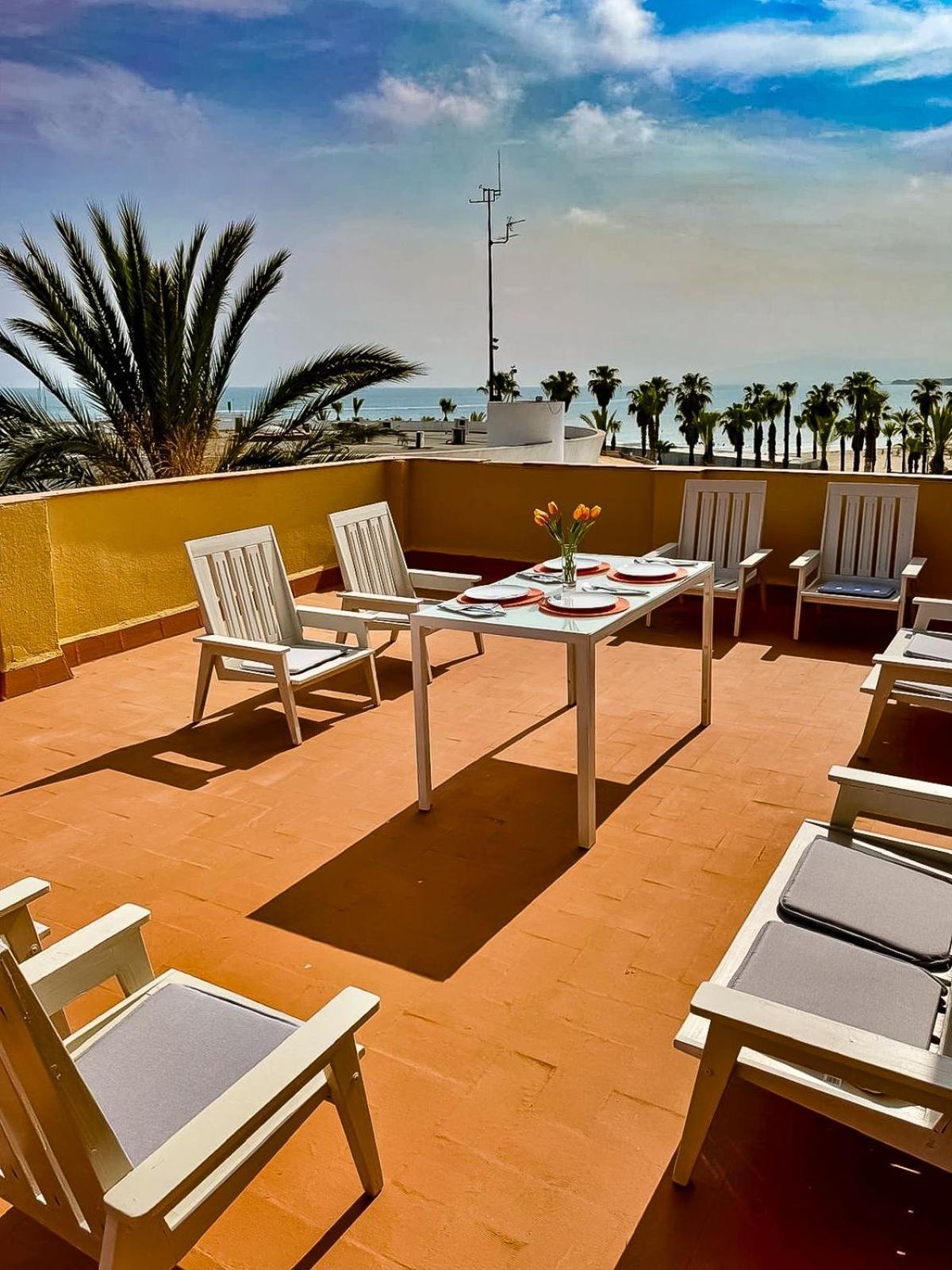 Apartbeach Atico Y Vistas Club Nautico Appartement